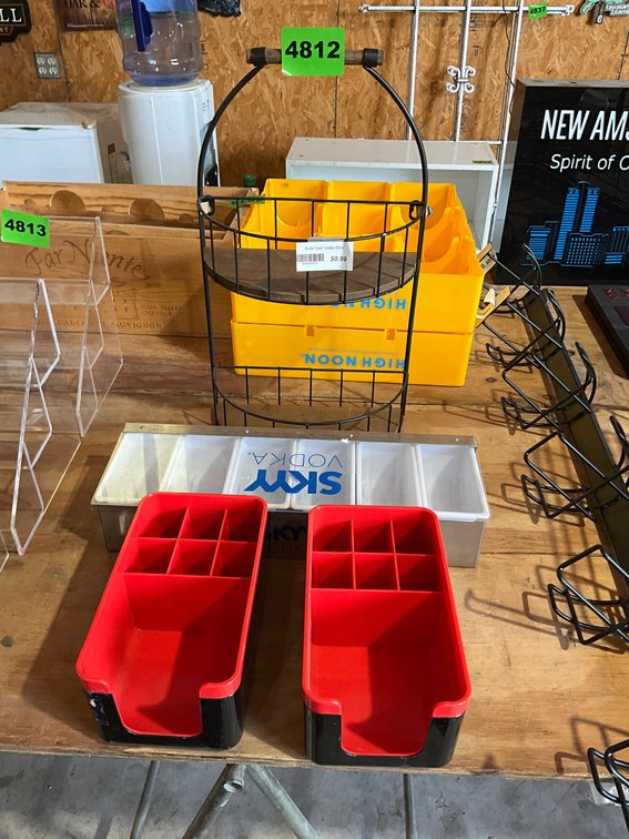 4 Pcs. Straw, Napkin Holders, Fruit Holder For Drinks, Sm Rack For Sm. Bottles