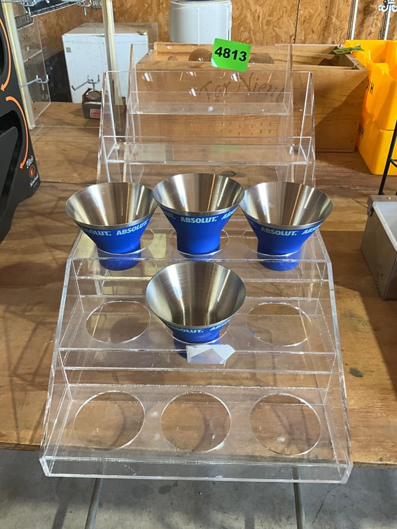 2 Sm Bottle Holders W/ 4 Cups For Mixing Drinks
