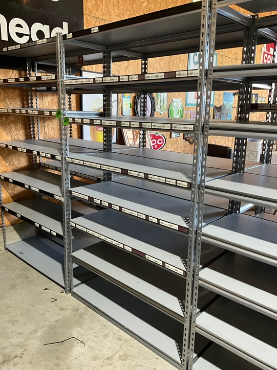 18" X 24" X 7' Heavy Duty Silver Shelf, 8 Shelf