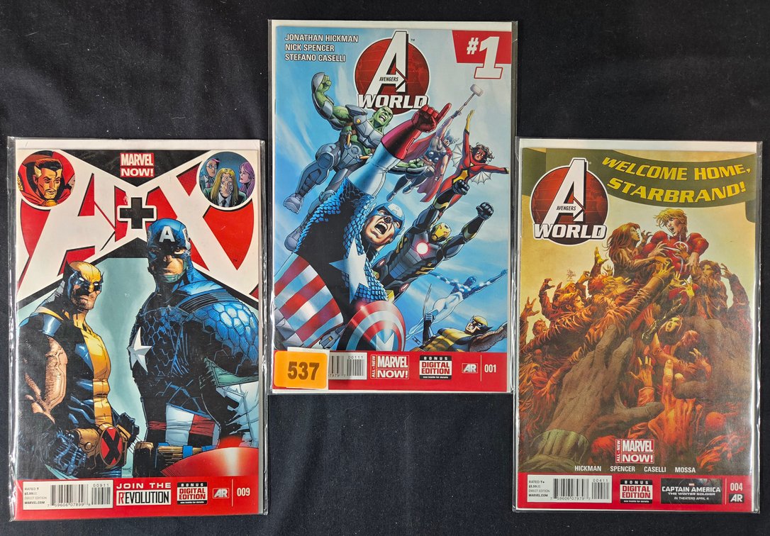 Marvel Comics - Avengers World - 3 pieces