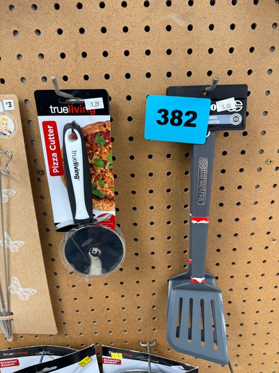 4 Pcs. 2 Pizza Cutter 2 Spatula