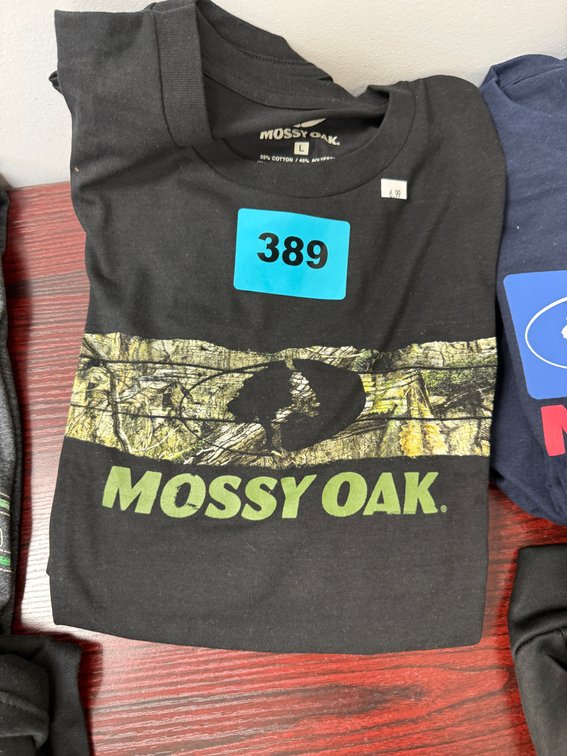3-Mossy Oak T-Shirts 1 Med, 1 L, 1 XL
