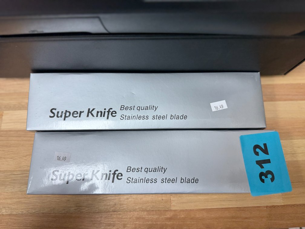 2 Knives 4" Blade W/Sheath