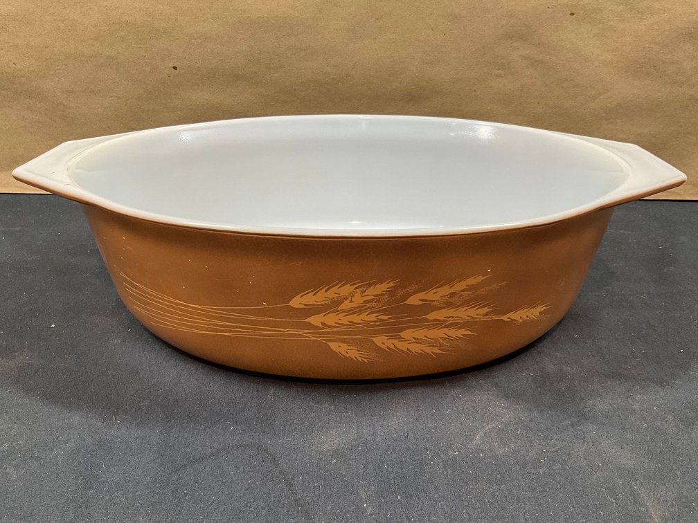 Large Vintage Pyrex Autumn Harvest Casserole Dish