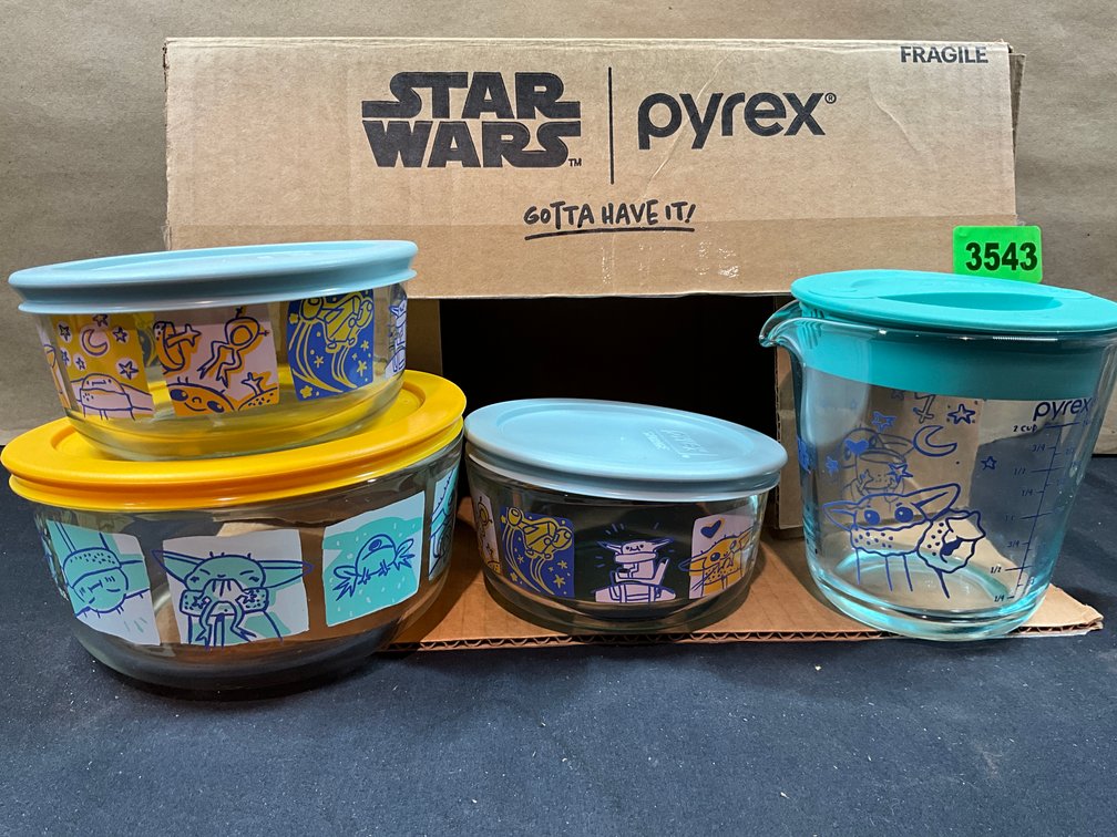 New In Box Star Wars Pyrex
