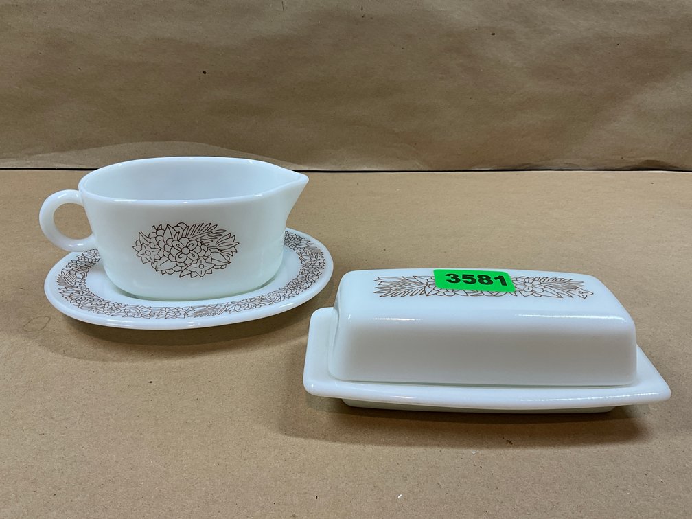 2 Pcs Pyrex Woodland Design Gravy Boat & Covered Butter Dish