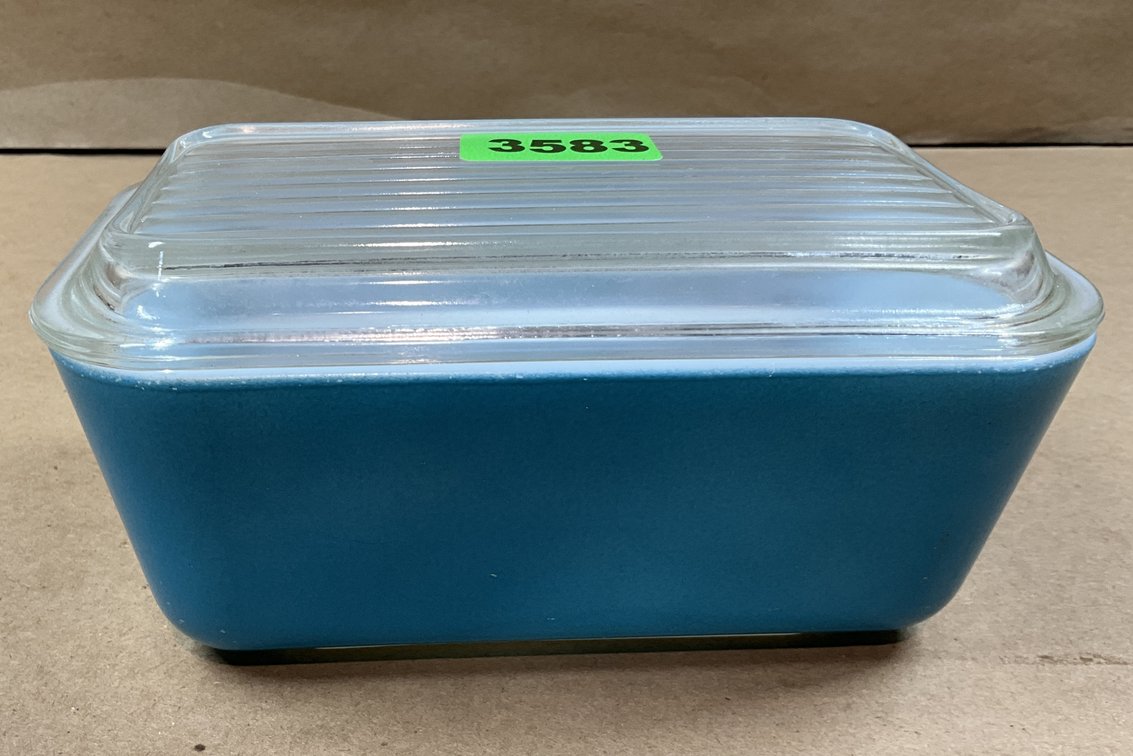 1 Blue Pyrex Refrigerator Covered Dish