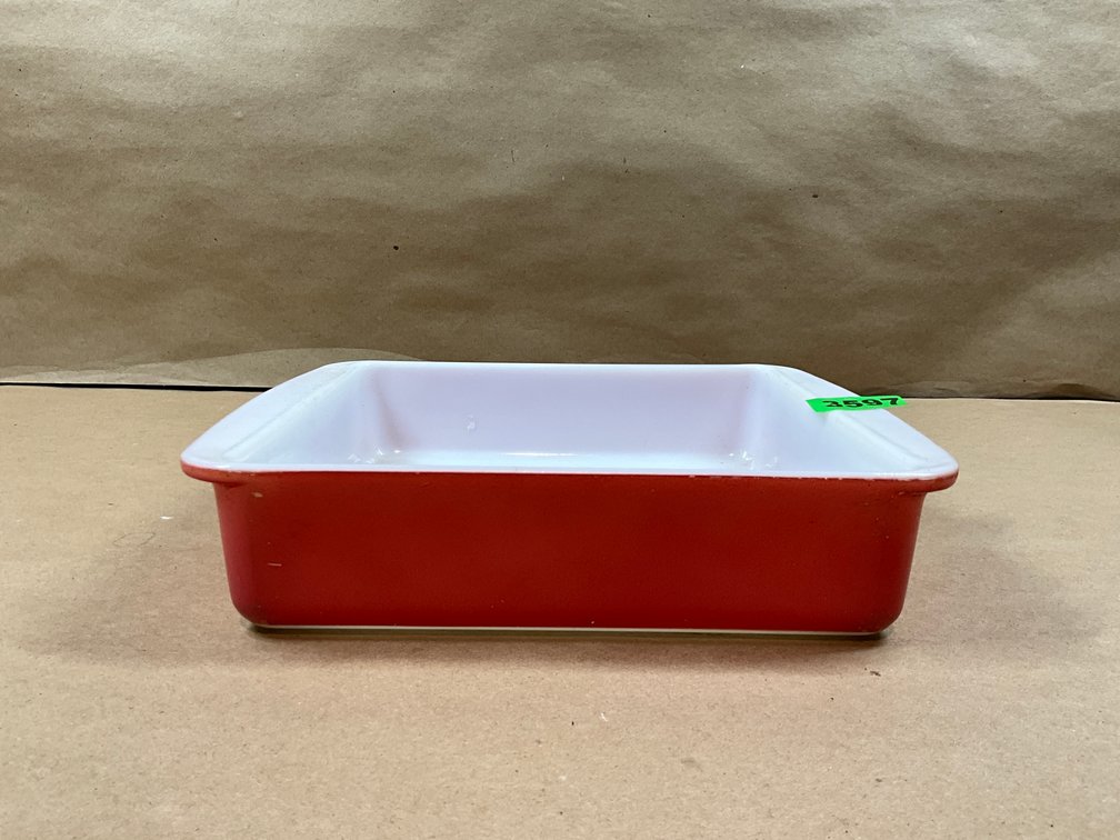 Pyrex Flamingo Pink Square Casserole Dish