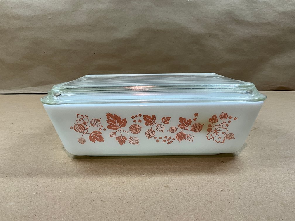 1 Pyrex Pink On White Gooseberry Casserole Dish With Lid