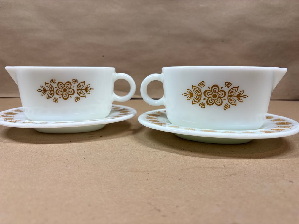 2 Pyrex Butterfly Gold Gravy Boats