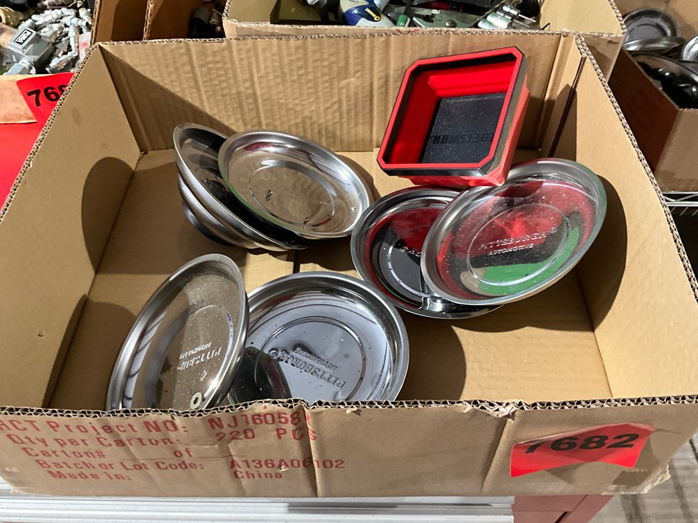 Box of Asstd Pittsburg Magnetic Trays