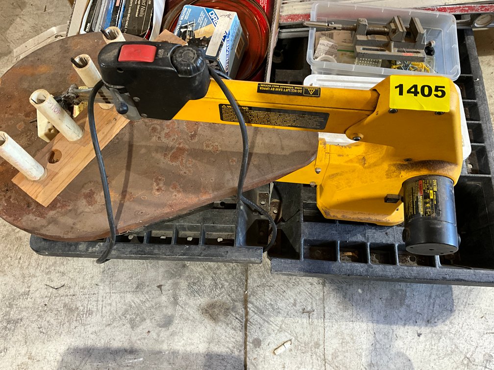 Dewalt DW 788 Sander Saw