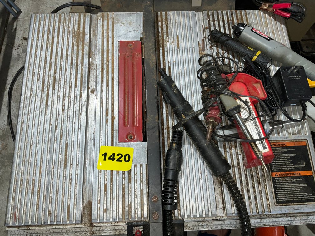 Table Saw Sidekick