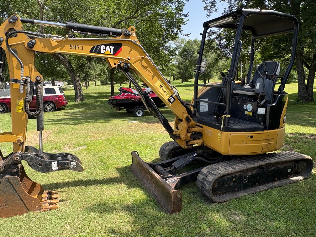 2018 Caterpillar Excavator w/ Hammer