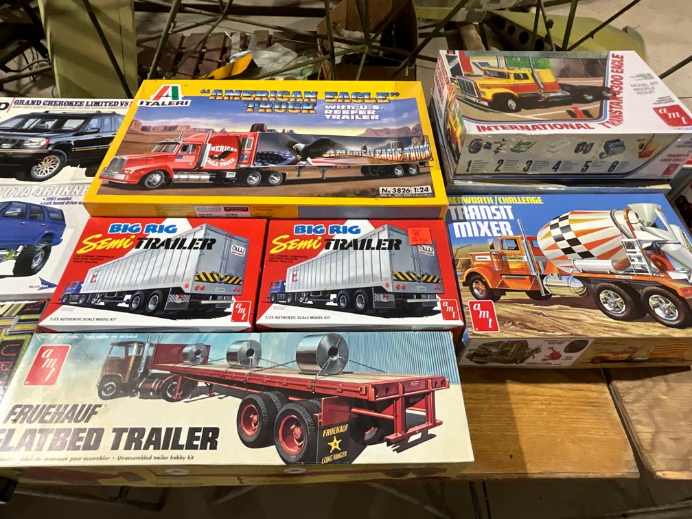 Image for Lifetime Scale Model Kit Collection