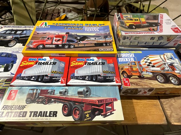 Image for Lifetime Scale Model Kit Collection
