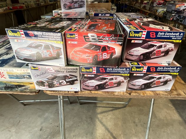 Image for Lifetime Scale Model Kit Collection