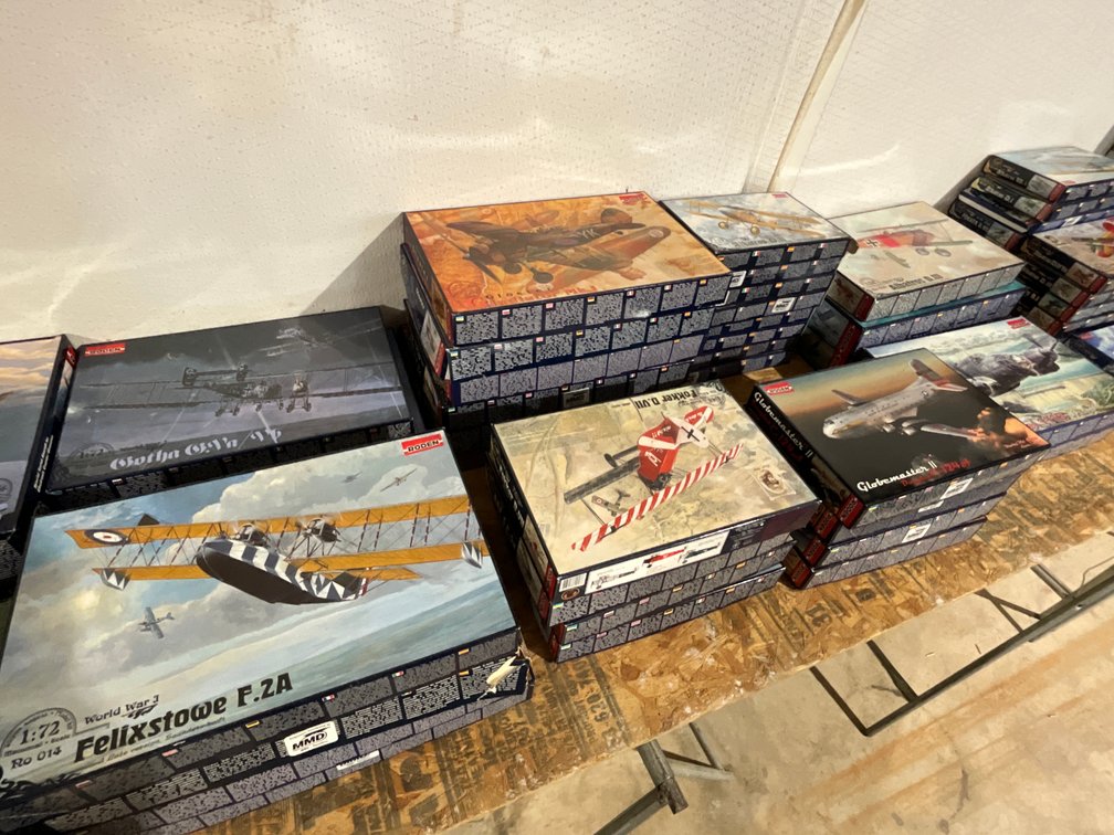 Image for Lifetime Scale Model Kit Collection