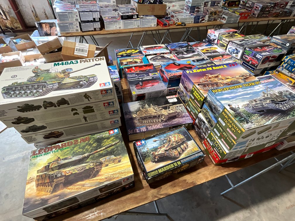 Image for Lifetime Scale Model Kit Collection