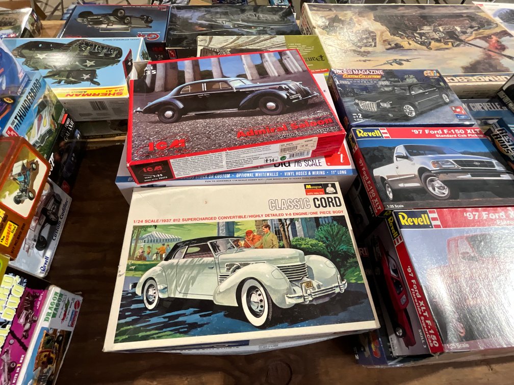 Image for Lifetime Scale Model Kit Collection