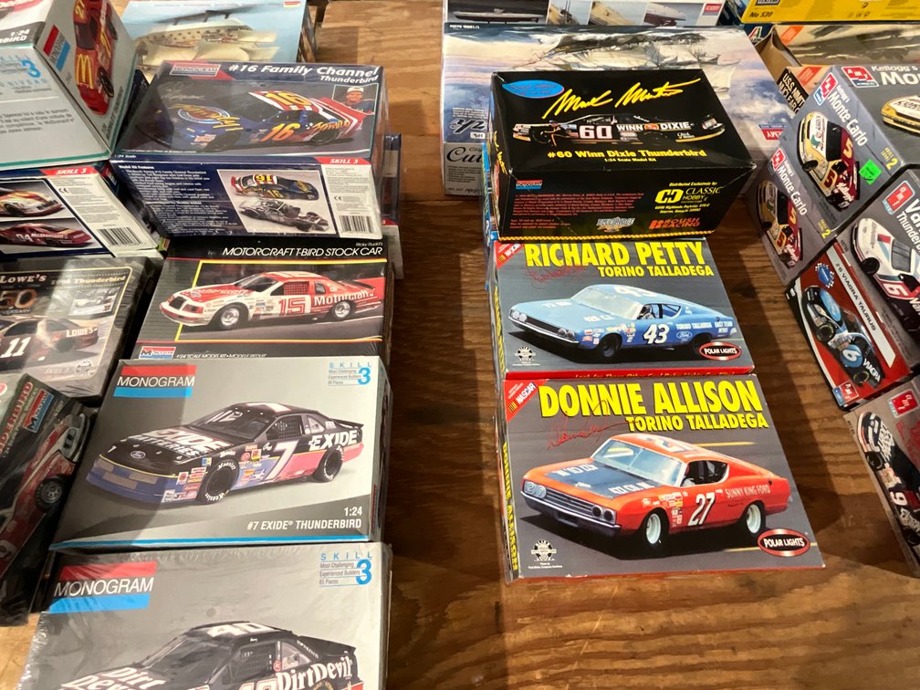 Image for Lifetime Scale Model Kit Collection