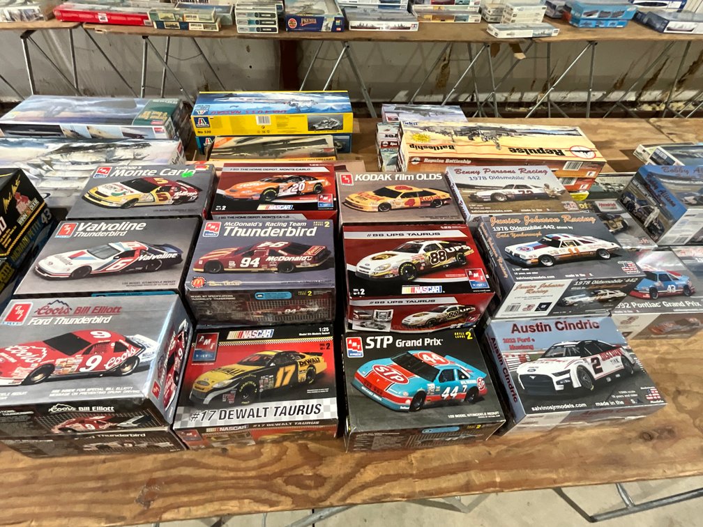 Image for Lifetime Scale Model Kit Collection