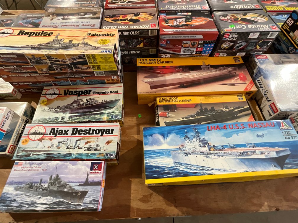 Image for Lifetime Scale Model Kit Collection