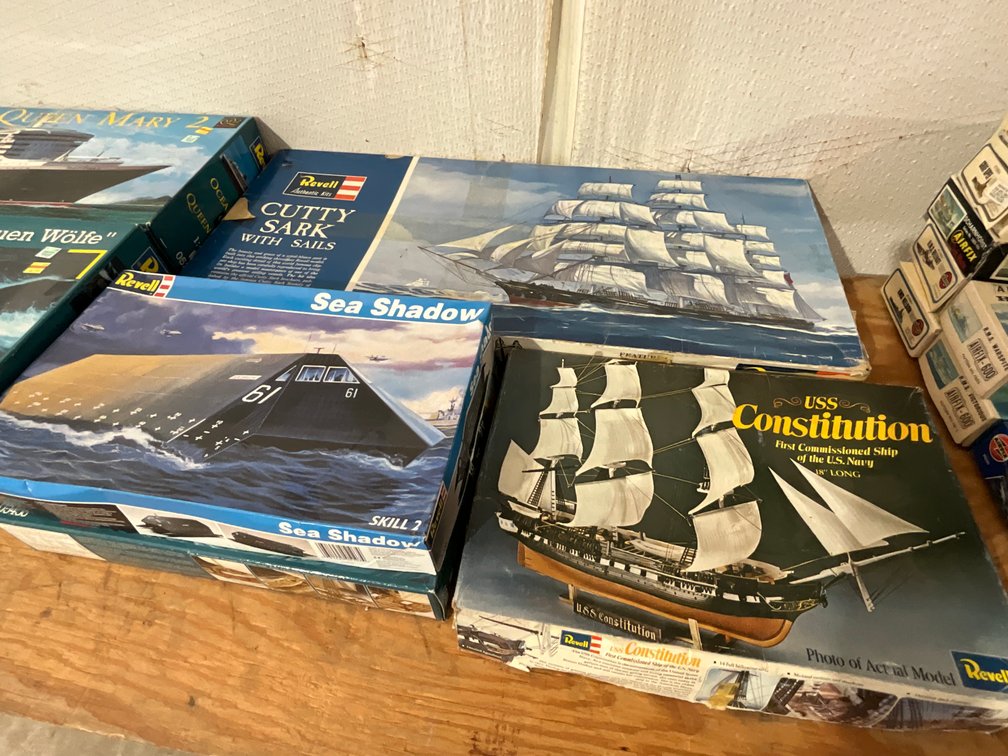 Image for Lifetime Scale Model Kit Collection