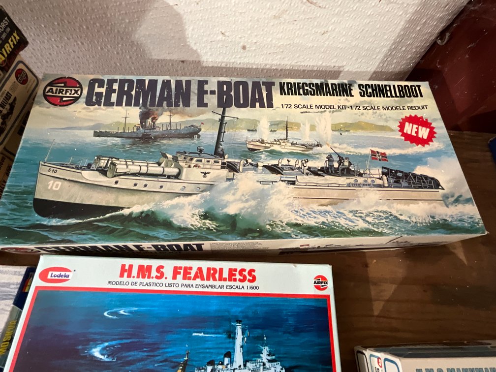 Image for Lifetime Scale Model Kit Collection