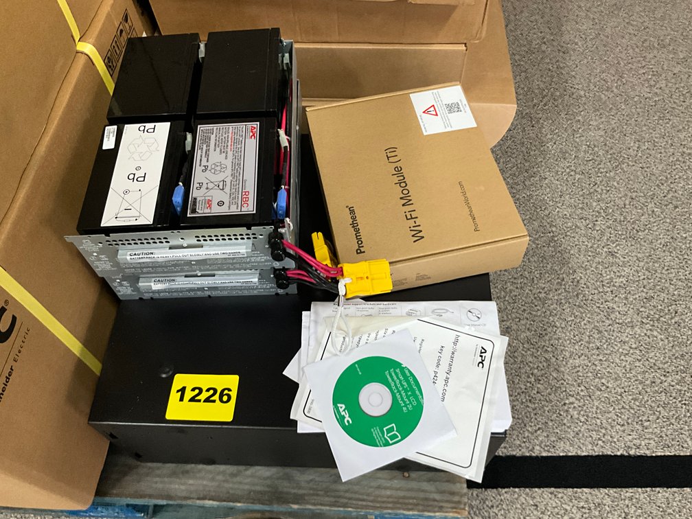 APC Smart-APS x 3000 Network Server Power Supply