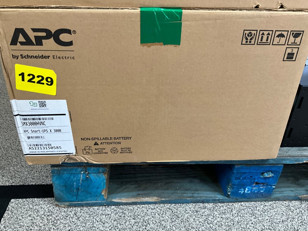 APC Smart-APS x 3000 Network Server Power Supply