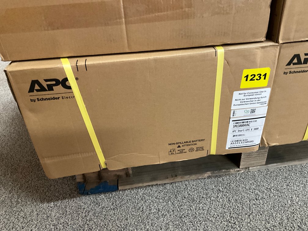 APC Smart-APS x 3000 Network Server Power Supply