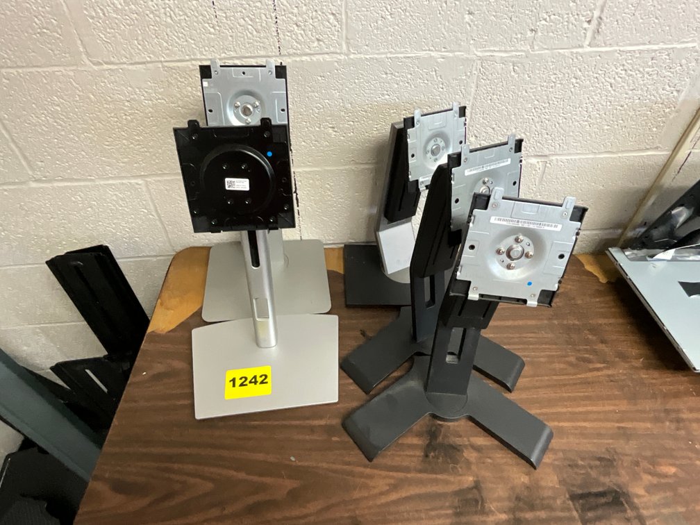 Asstd Stands & Mounts