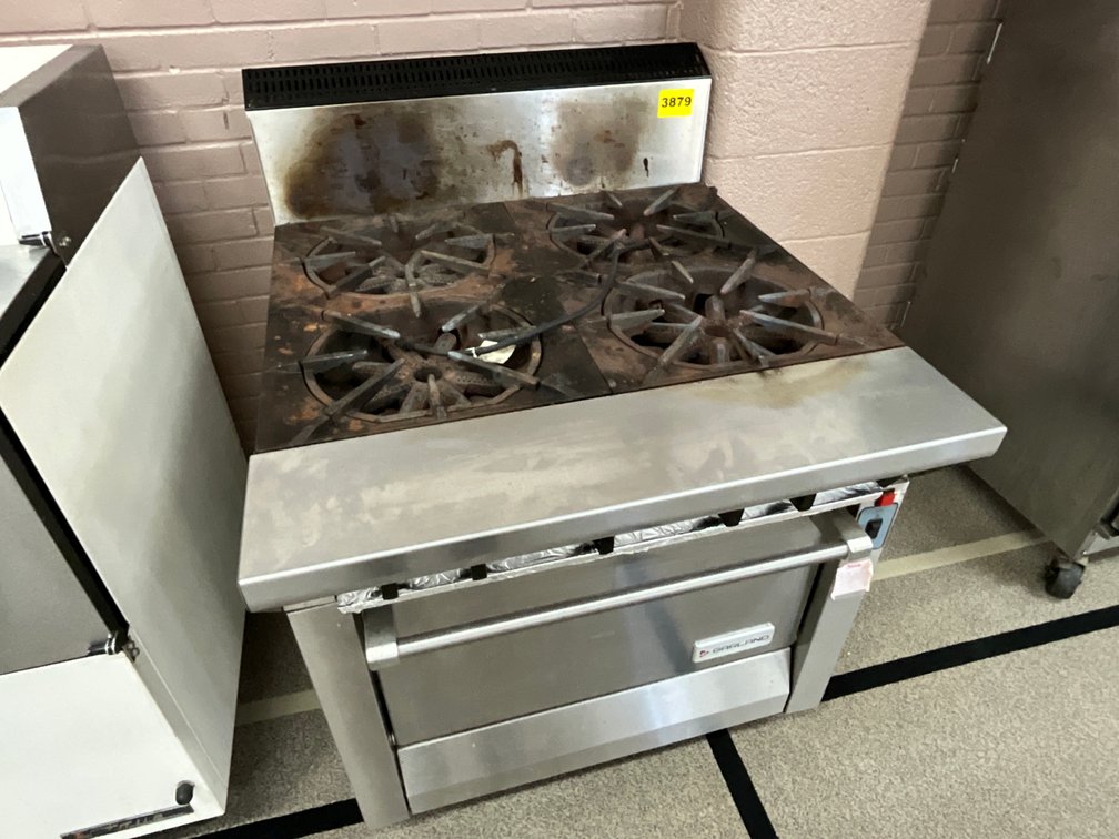 Garland Gas Stove/Oven-4 Burner