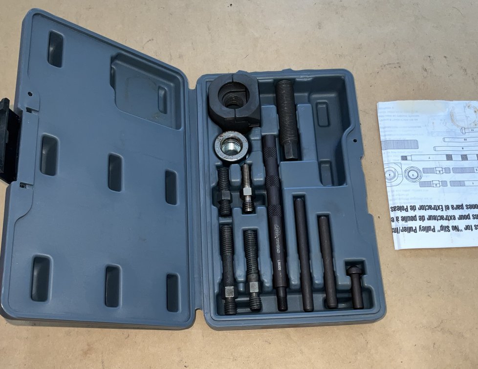 Mac "No Slip" Pulley Puller/Installer