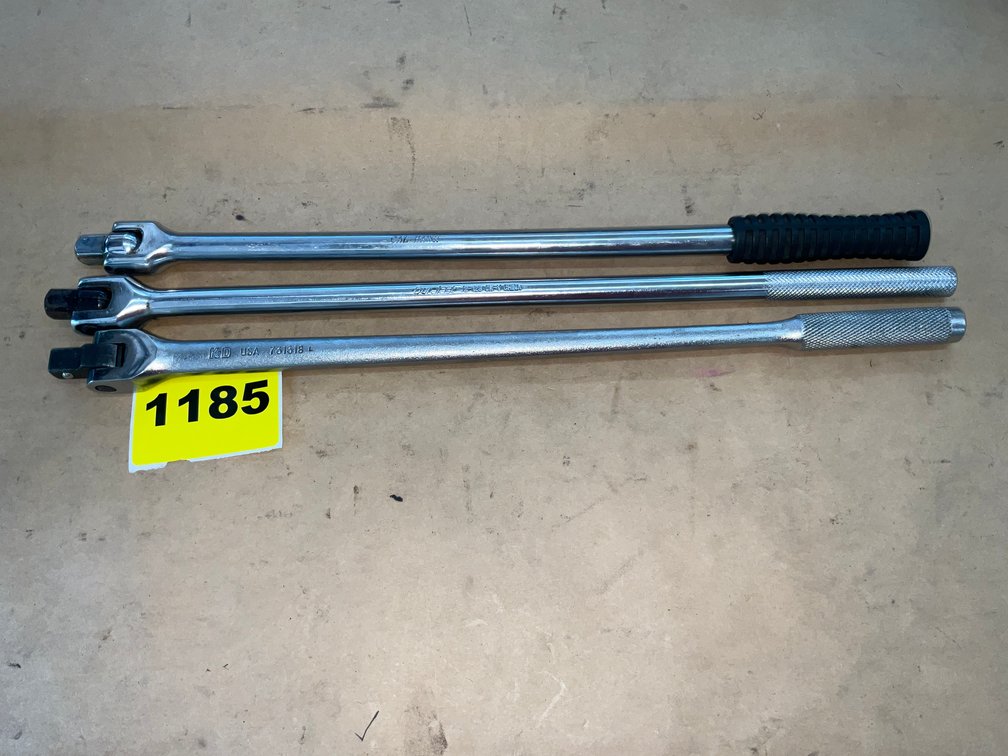 3 1/2" Drive Breakovers 1-CAL Hawk 1-DUROLAST 1-KD 18"