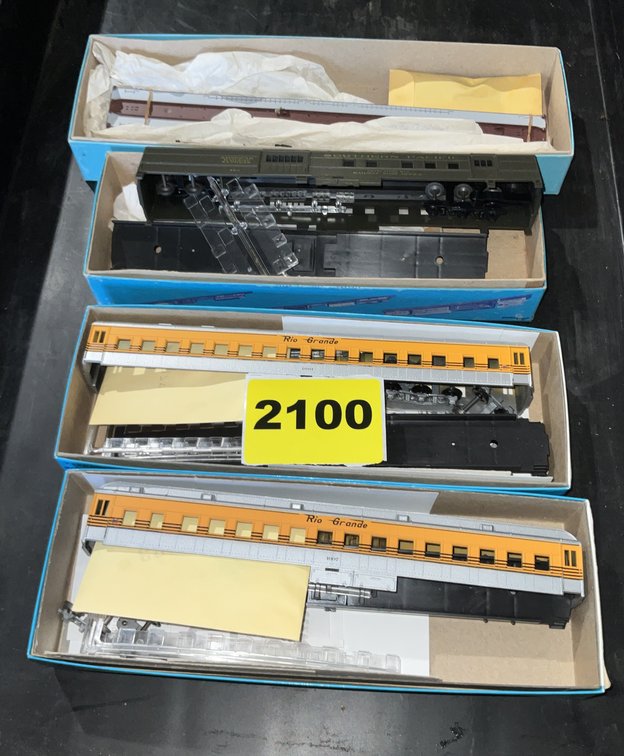 4 Athearn Miniatures Rail Cars #2019 #2482 #2922 #1343 Ho