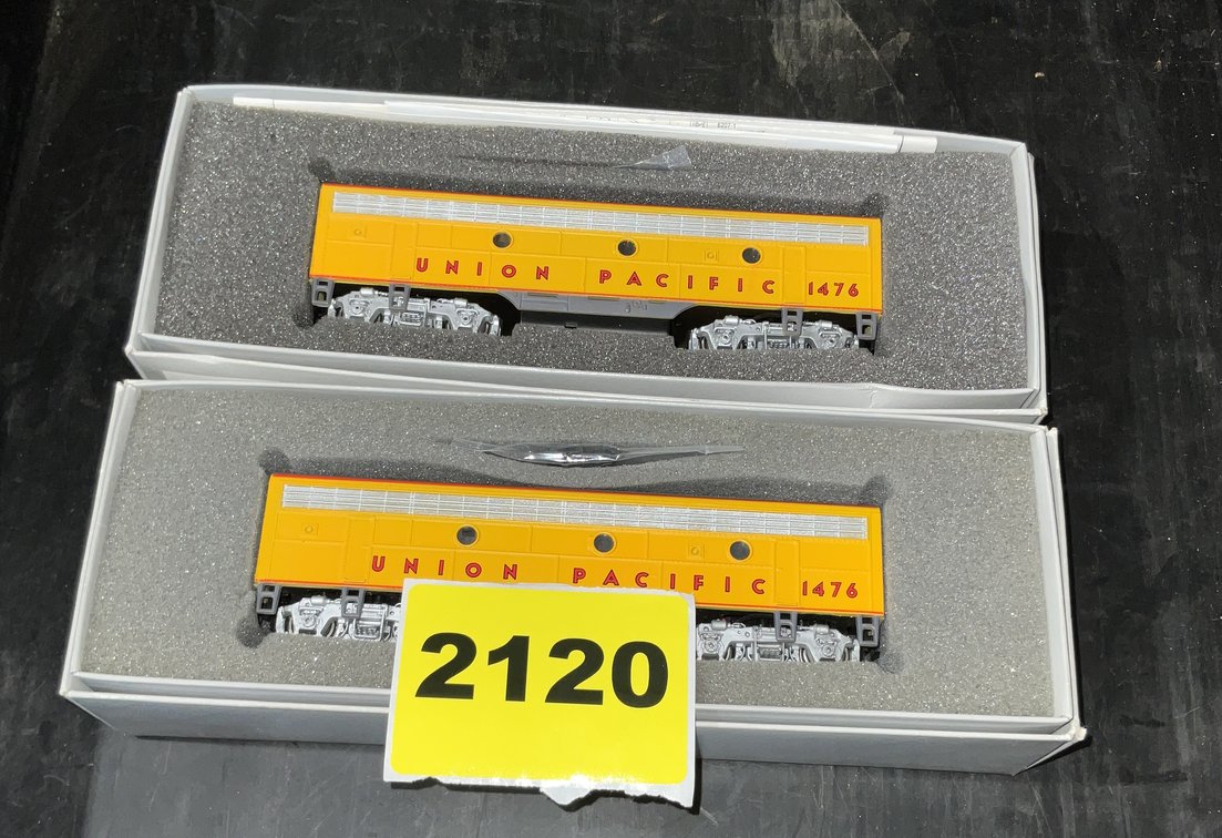 2 Bachmann Plus Up #416 Ho Rail Cars