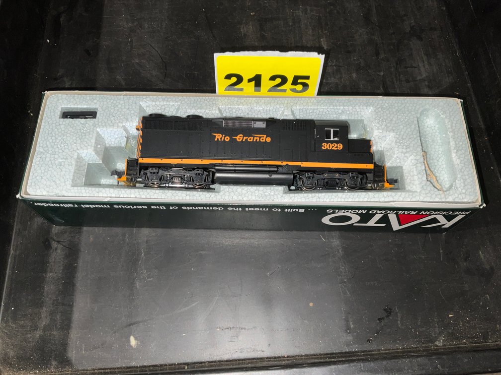 Kato #37-040 Rio Grande #3009