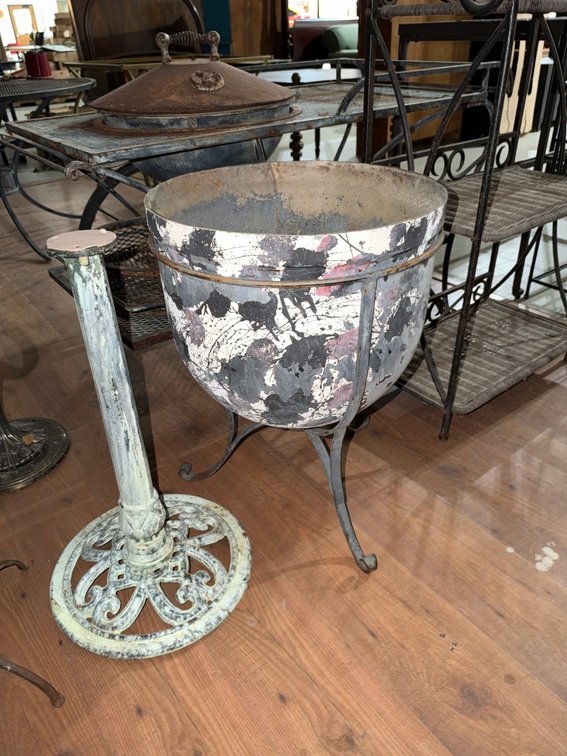 Image for Vintage Vogue: Furniture & Decor Auction