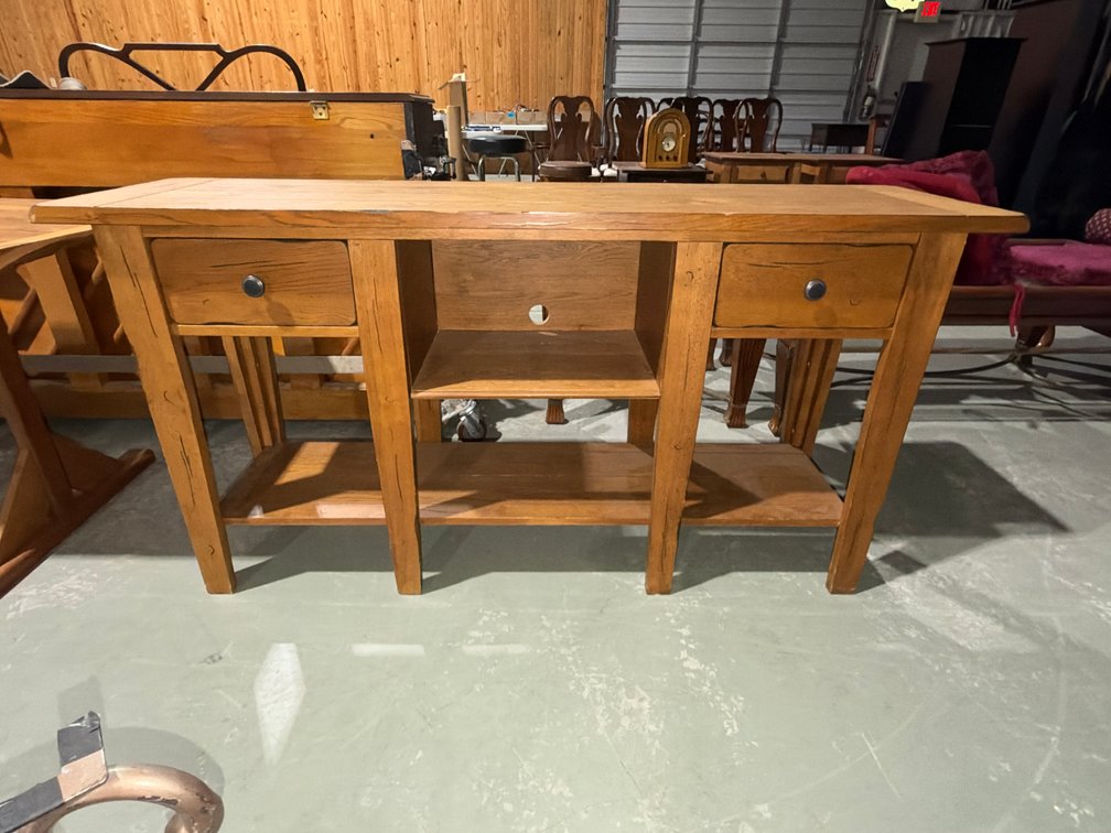 Image for Vintage Vogue: Furniture & Decor Auction