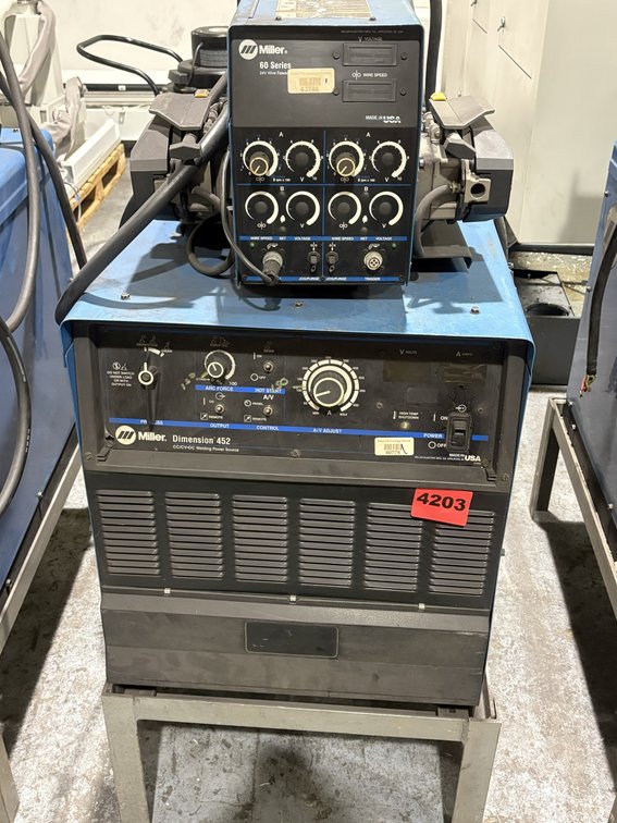 Miller Dimension 452 CC/CV-DC Welding Power Source
