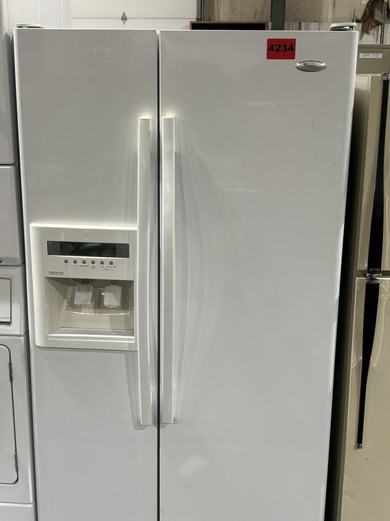 Whirlpool Gold Double Door Refrigerator Freezer Water And Ice In The Door