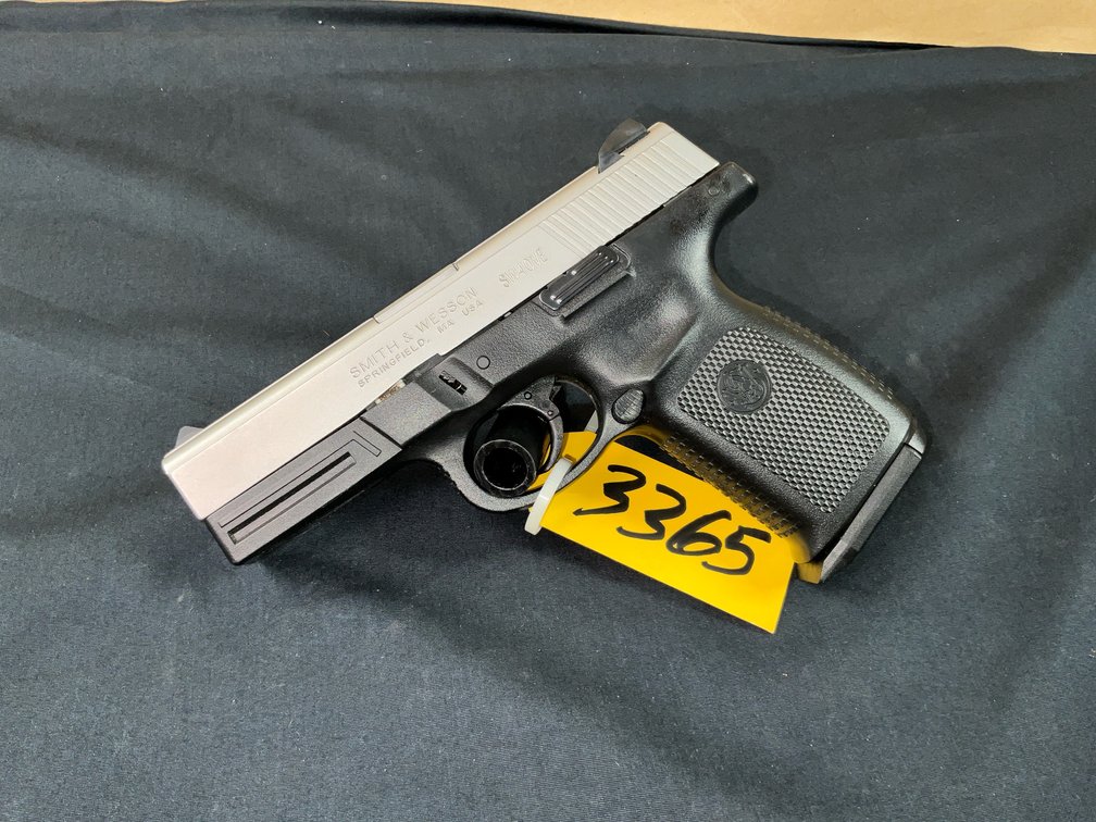 Smith & Wesson SW40VE 40 S&W