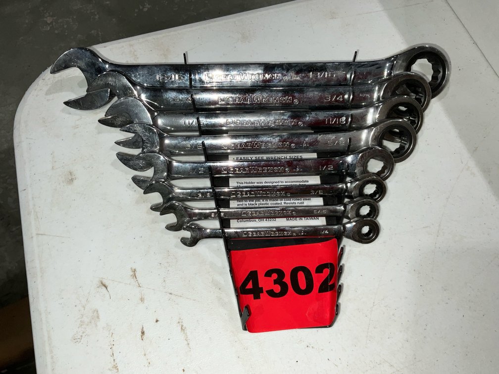 8 Pcs. Gear Ratchet Wrenches, 1/4" 13/16" SAE