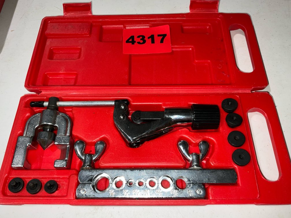 Mac Tools 45\uFFFd Single And Double Flaring Tool Kit