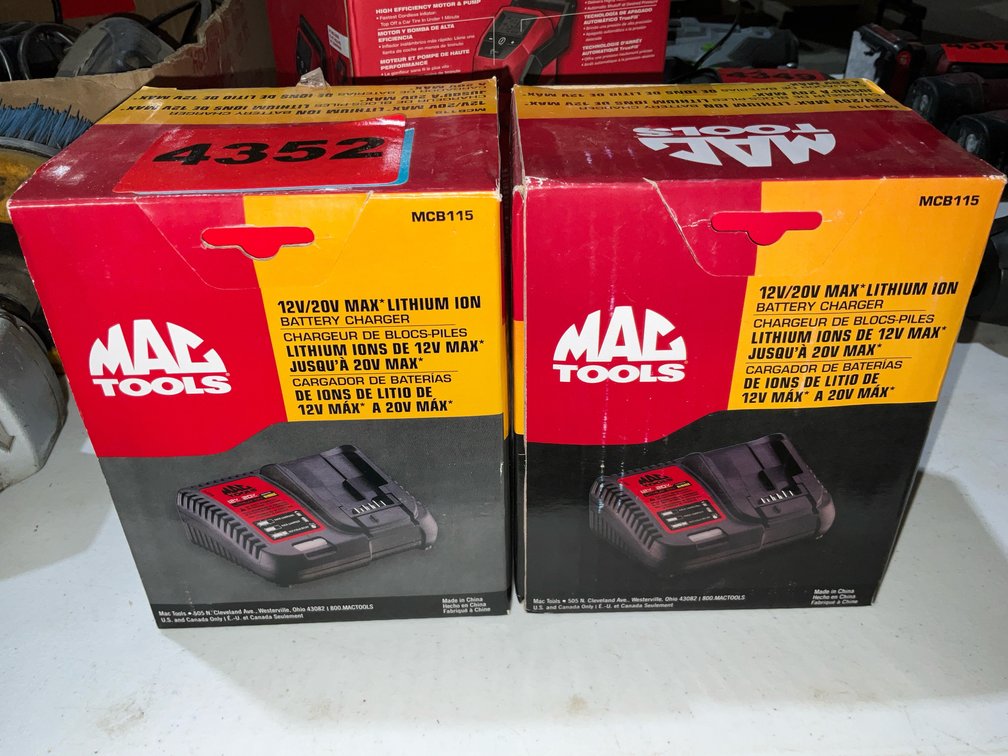 12V/20V Max Lithium-Ion Chargers, 2 Pcs.