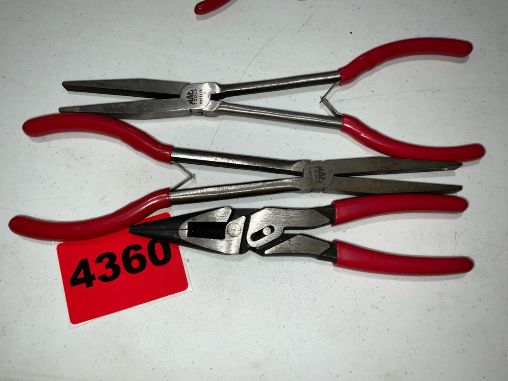 Mac Tools 8" Pivot Force Needle Nose Pliers; 11" Flat Nose Duckbill Pliers, 2 Pcs.