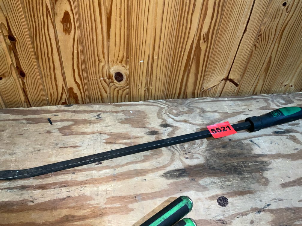 Matco Comfort Grip Pry Bar, 36" Long