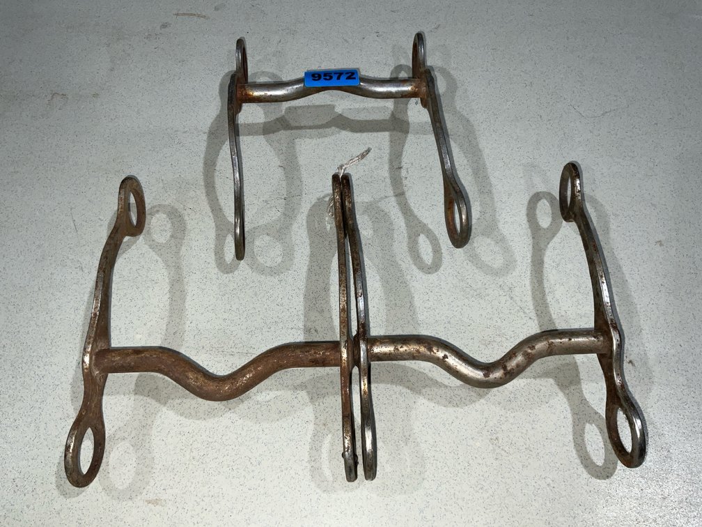 3 Low Port Solid Shank Bits